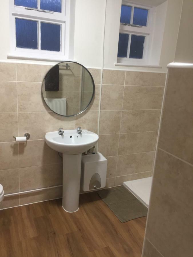 Good Intent Rooms Waltham Abbey Esterno foto